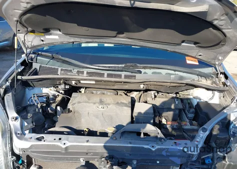 2012 Toyota Sienna Xle 7 Passenger из США, поврежденный, VIN 5TDDK3DC6CS036259